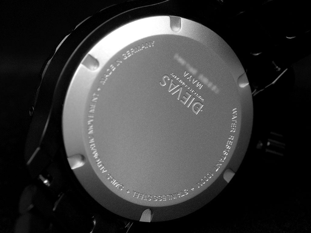 05 / Swiss Sellita SW200-1 Automatic